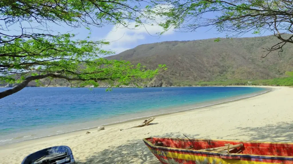 Bahía Concha, destino para navegar desde Santa Marta