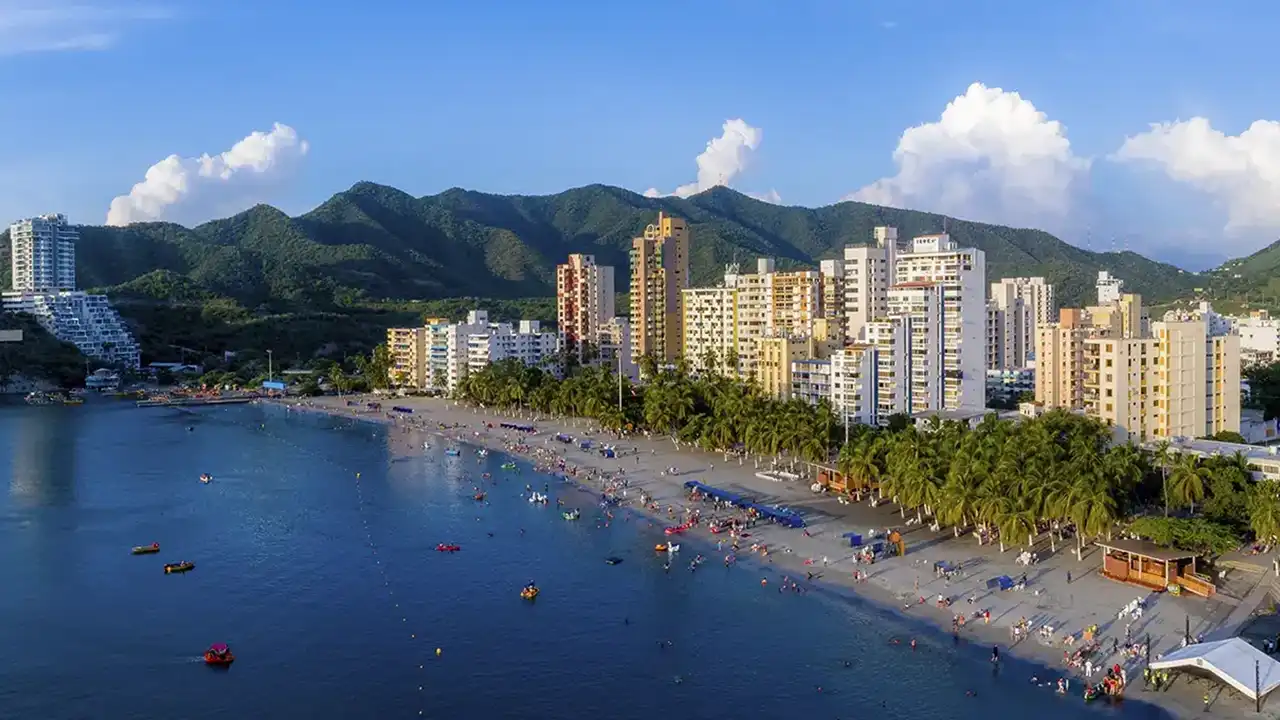 El Rodadero - Lanchas de lujo en Santa Marta