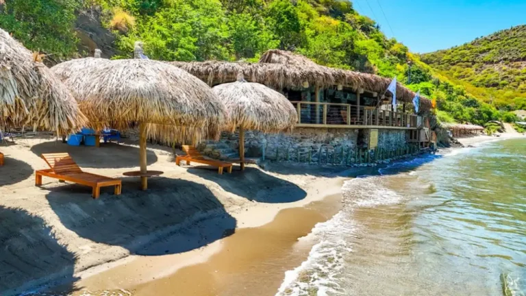 Calderón Bay, Santa Marta from the sea
